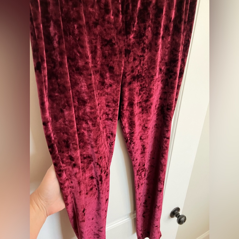 Black heart Women’s Plus size 3 Merlot wine velvet leggings